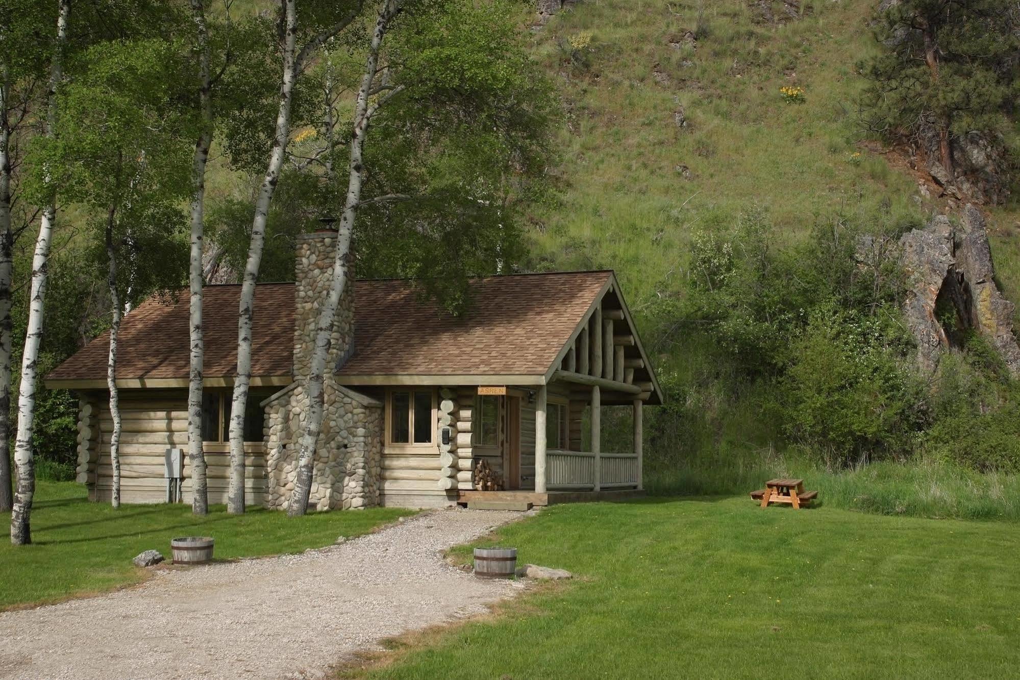 Rye Creek Lodge Darby Exterior photo